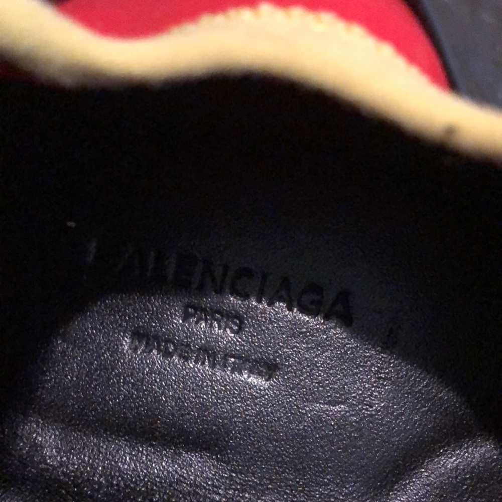 Balenciaga Black and Burgundy Athletic Shoes for Men - Picture 5 of 8